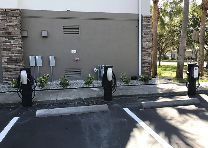 Holiday Inn Express - Naples South - I-75 By Ihg Golden Gate