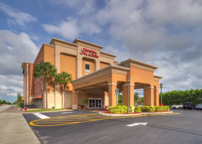 Hampton Inn & Suites Cape Coral / Fort Myers