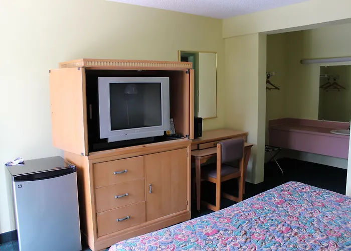 Travelers Inn Gainesville