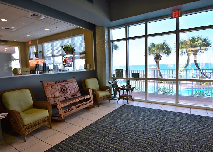 Palmetto Inn & Suites On The Beach Panama City Beach