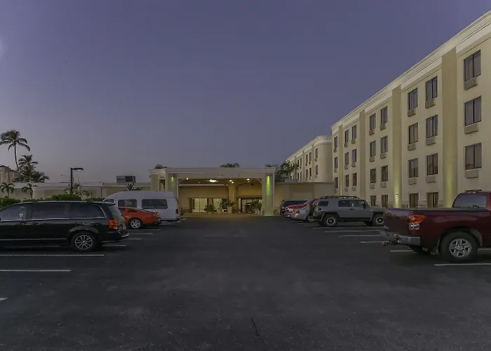 Holiday Inn - Fort Myers - Downtown Area By Ihg