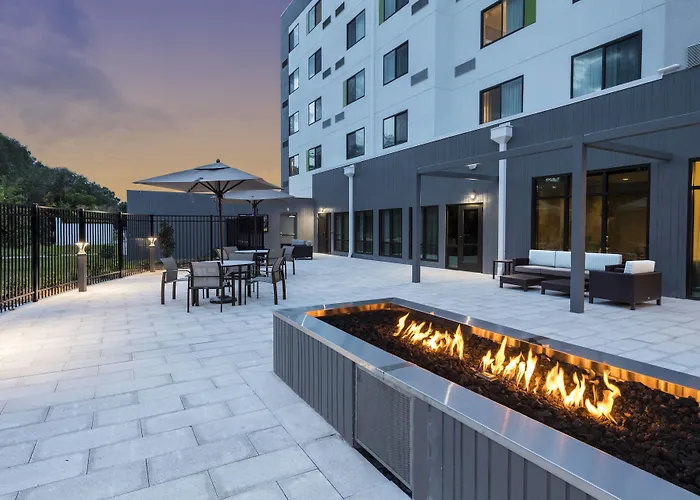 Courtyard By Marriott Tampa Northwest/Veterans Expressway Hotel West Chase