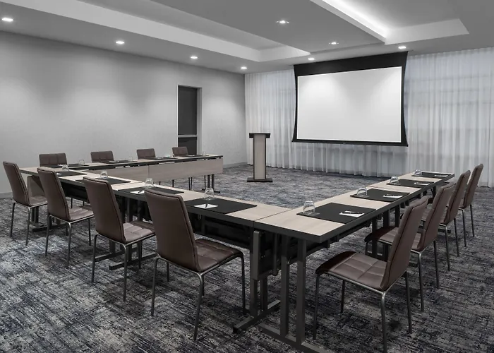 Ac Hotel By Marriott Miami Dadeland Glenvar Heights