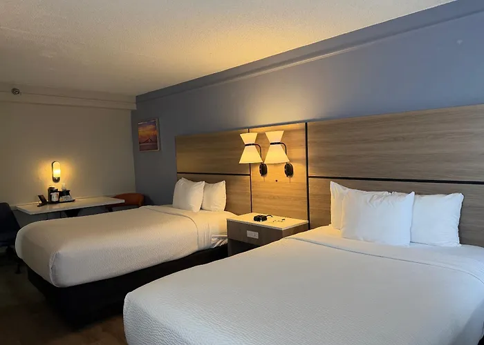 Pinellas Park Hotels