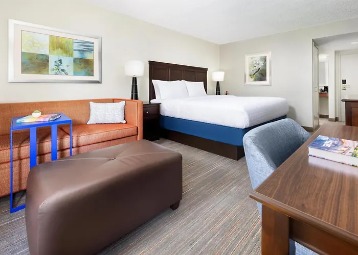 Hampton Inn Naples-Central With a Casino