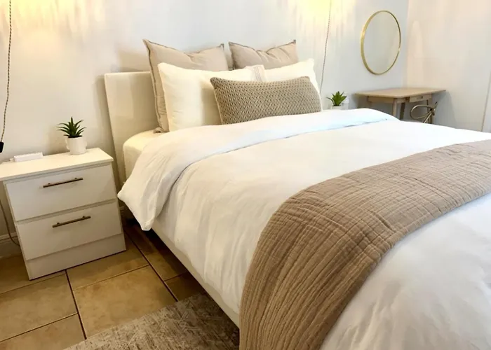 Private Guest Suite Near Hard Rock, Airport & Cruise Port Davie
