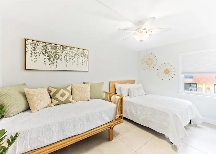 Cocoa Beach Club - Oceanfront Condos With Pool Next To Pier And Port Canaveral Cape Canaveral