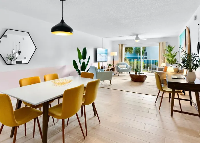Cocoa Beach Towers - Oceanfront Resort With Heated Pool, Tennis Steps From The Pier