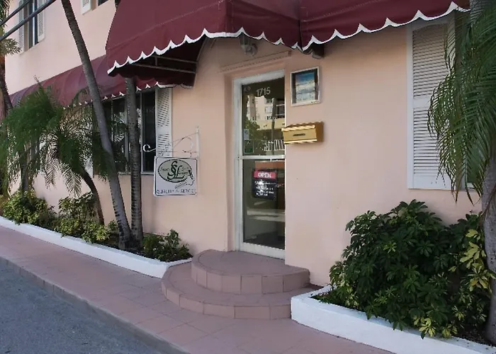 Manta Ray Inn Hollywood
