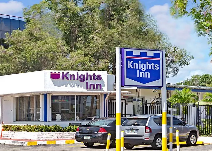 Sun And Surf Inn North Miami