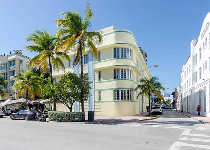 Huisdiervriedelijke Ocean Drive Studio Historic Building Minutes Walk To The Beach. Miami Beach