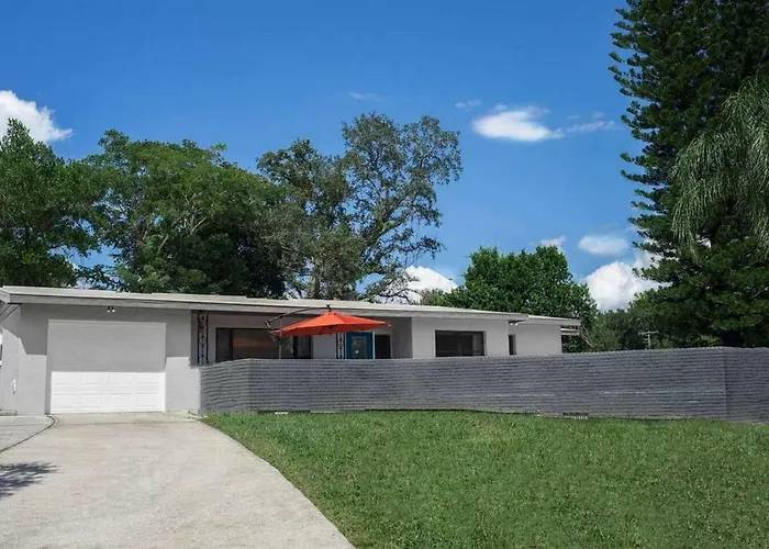 Gulf Breeze Villa Home King Bed Pet Friendly Tampa