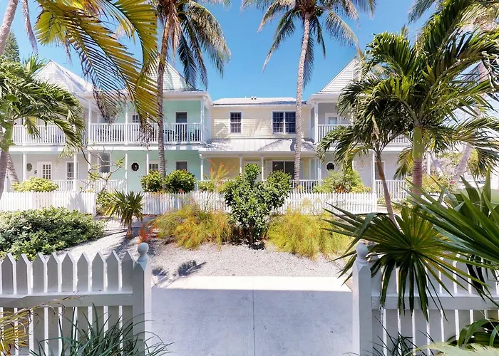 Salty Air Retreat Hotel Key West