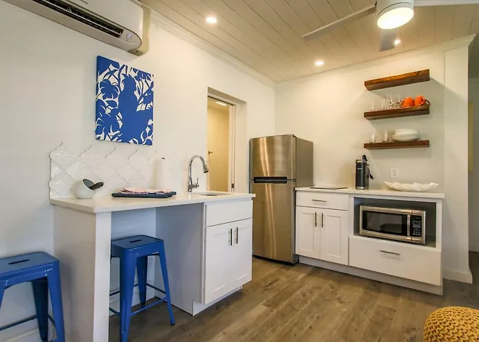 Island View Cottages Sebastian