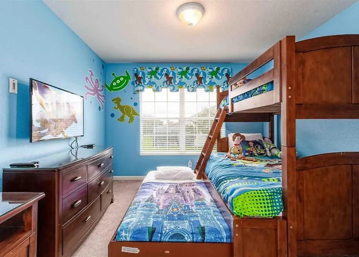 Windsor Luxury 3 Bed Villa With Games Room With Arcade Machines, Private Theater, Private Pool & Spillover Spa, Luxury Furnishings & Upgrades Throughout Orlando