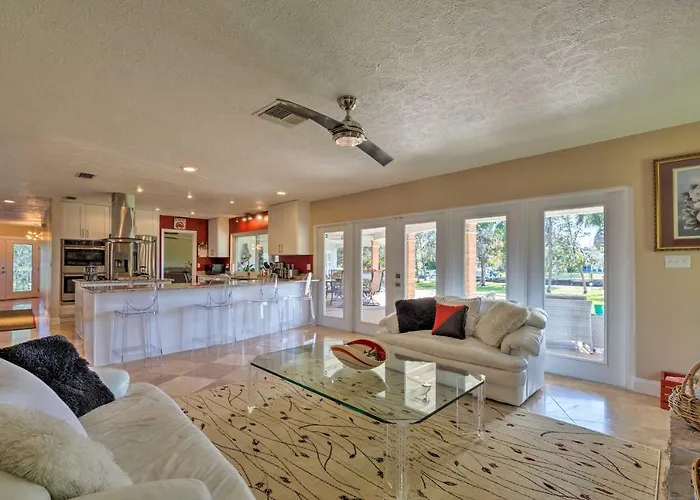 Villa Bayfront Florida Retreat With Boat Lift And Fire Pit! Crystal River