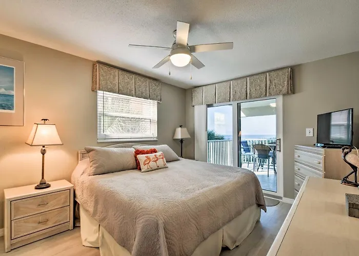 Pool Access! Indian Shores Beachfront Condo Clearwater Beach