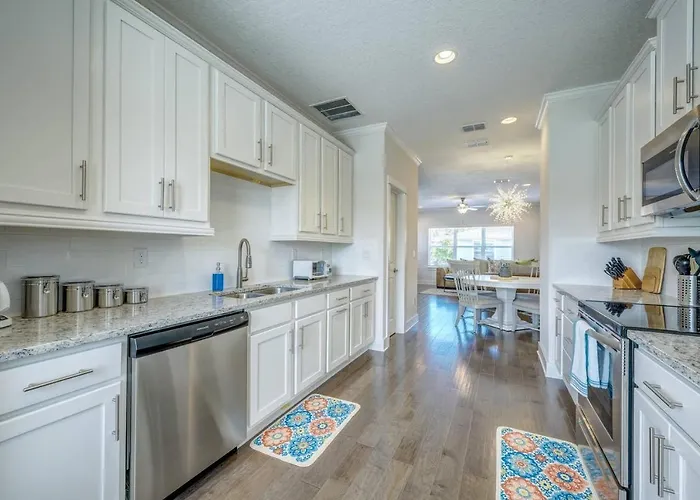 Beach Escape One - Luxury Townhome Jacksonville Beach